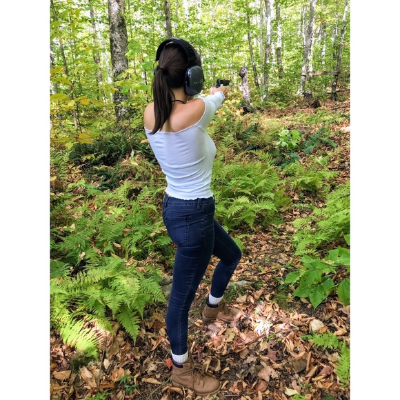 Meet your Posher, Steph - Picture 2 of 7